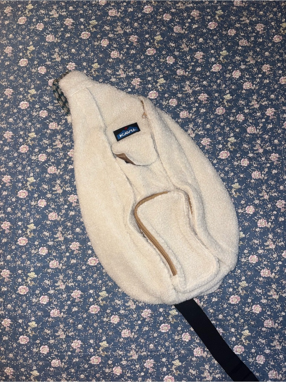 KAVU Cross body Sherpa Fleece Bag